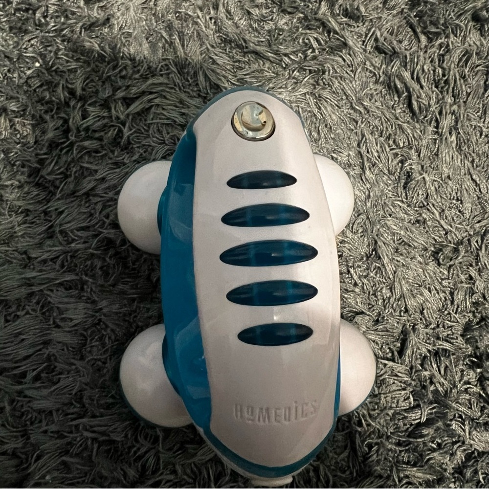 Handheld massager